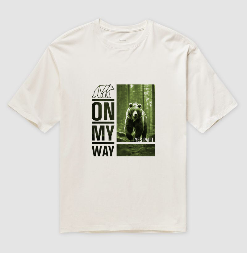 Camiseta Over Sized Off White Yes Papi — On My Way (Estampa verde)